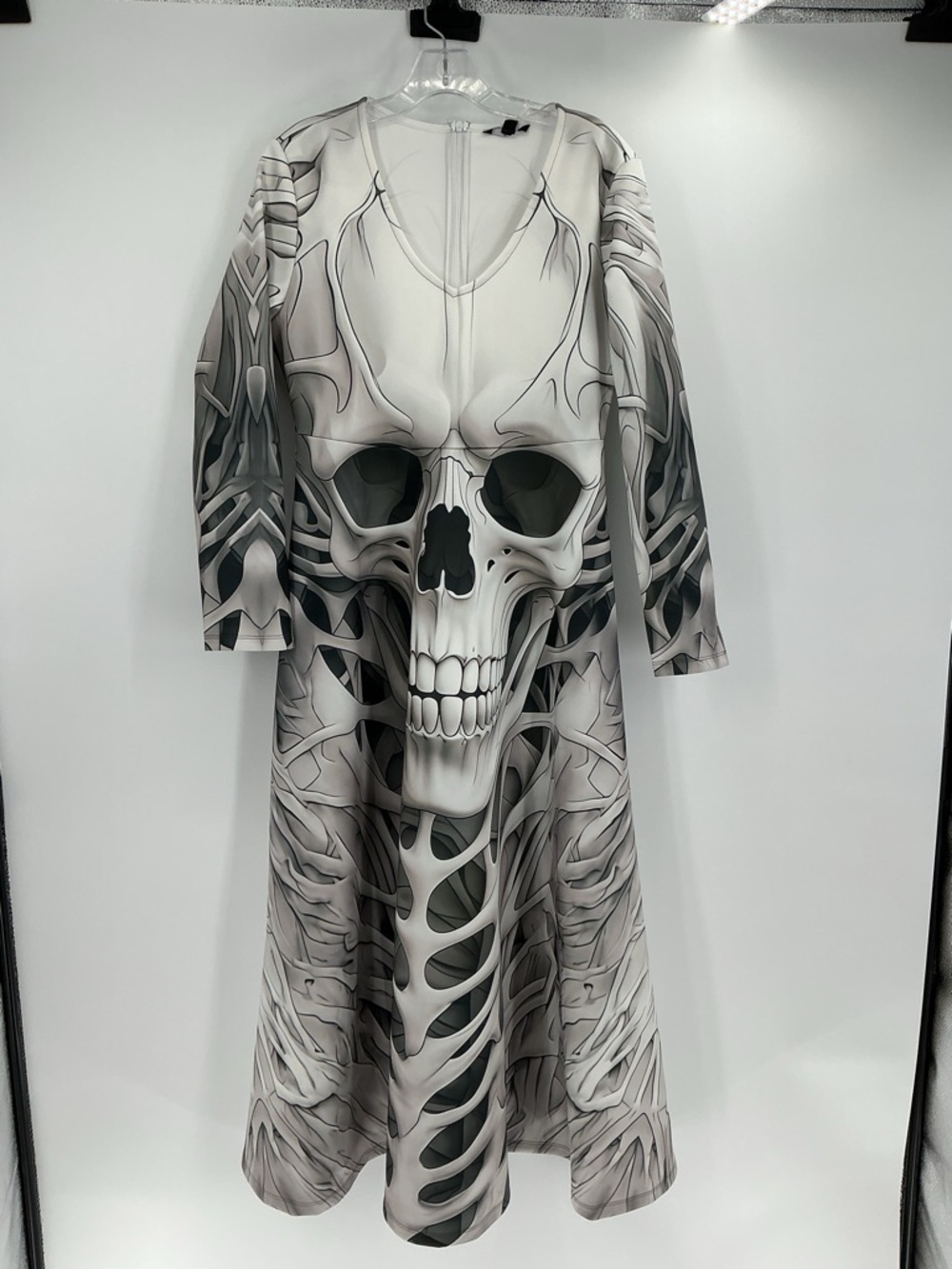 Shall we skull maxi dress medium - Picture 3 of 9